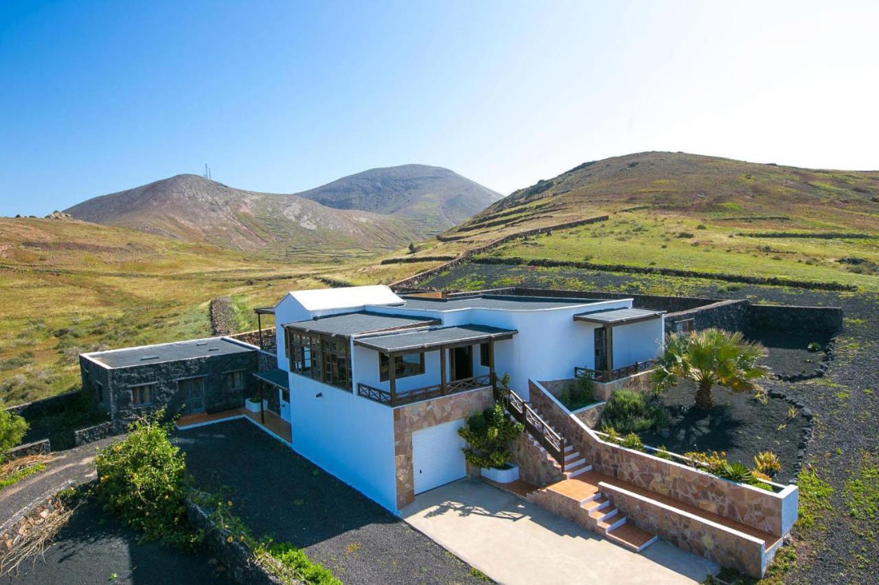 Вилла Casa Acequia Тинахо Экстерьер фото